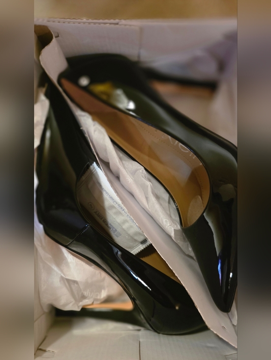 Calvin Klein Brady Pumps - Picture 4 of 5